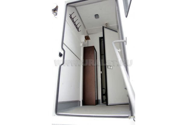 Отсек-прихожая