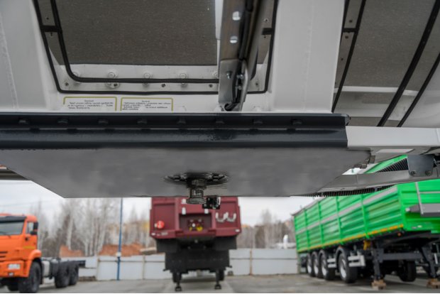 Шкворневой узел