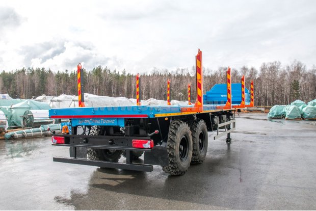 ППК 20-21-12КБ (BPW) со снятыми бортами, раздвинутыми кониками