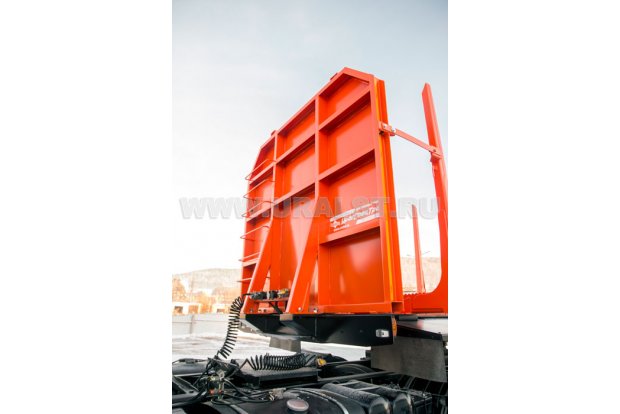 Защитное ограждение кабины тягача