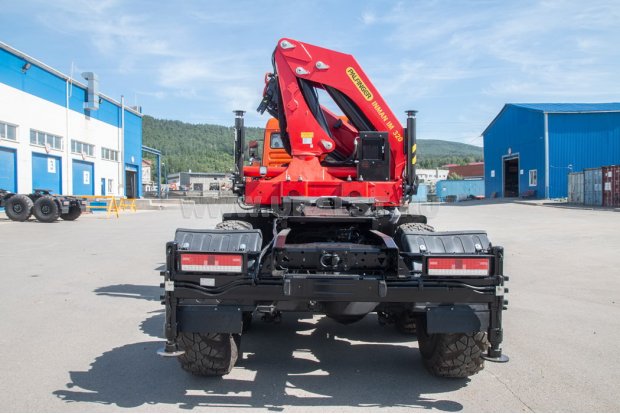 Седельный тягач с КМУ ИМ-320 УСТ 5453 Камаз 65224-53