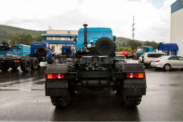 Седельно-сцепное устройство тягача
