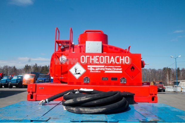 Контейнер-цистерна КЦ 10-2 УВТ УСТ-94653