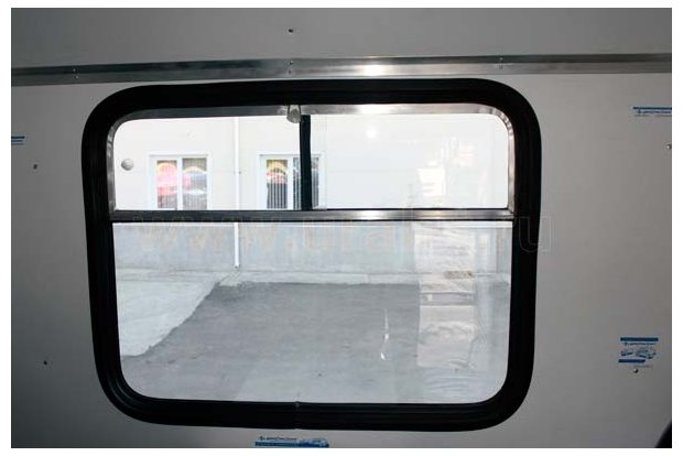 Окно пассажирского отсека ГПА Камаз