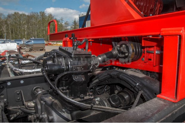 Привод насоса