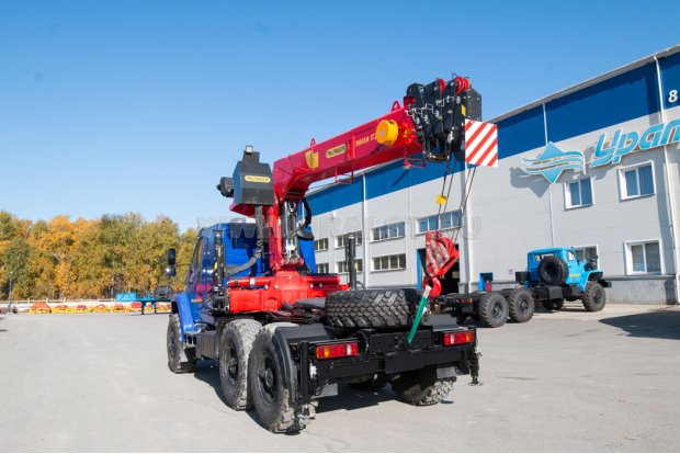  Седельный тягач с КМУ ИТ-200 (тросовый) УСТ 5453 Урал 44202-82Е5 сп.м.