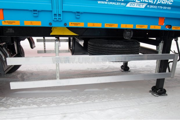 Боковая защита