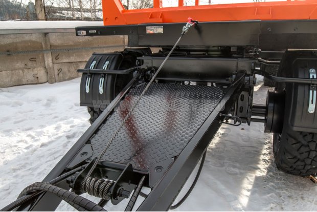 Лебедка с тросом для регулировки высоты дышла