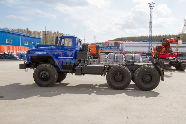 Седельный тягач Урал 44202-0311-72Е5 
