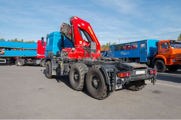 Седельный тягач с КМУ ИМ-320-04 УСТ 5453 Урал 44202-82Е5 (б/у 2020 г.в.)