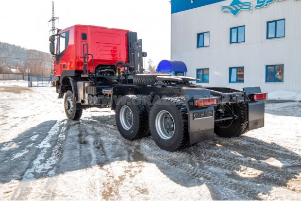 Тягач АМТ N.V. 632910 (6х6) шины 315/80R22.5