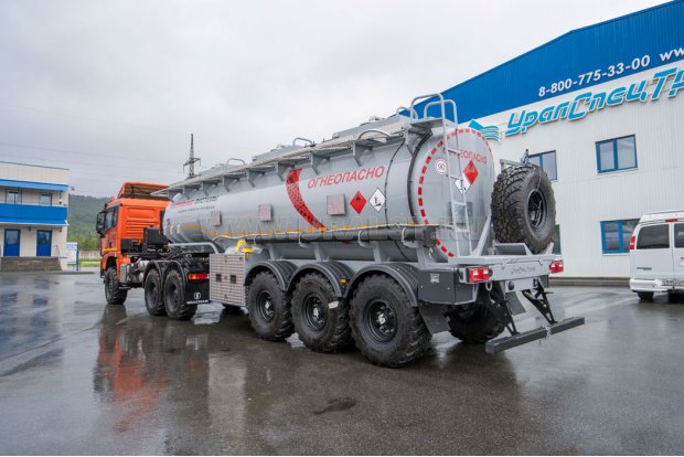 Полуприцеп цистерна для ГСМ (бензовозы) безрамная ППЦ 26К-32-3НУ УСТ 9465 безрамная, пневмоподвеска ССУ 1500 