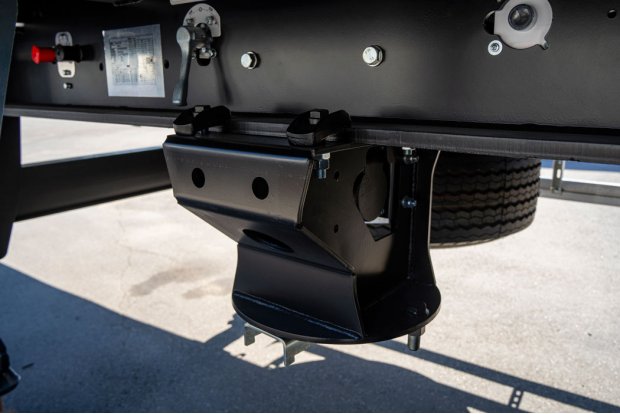 Крепление для второго запасного колеса