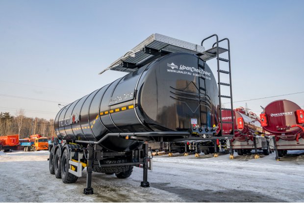 Полуприцеп-цистерна для нефти (нефтевозы) ППЦН 26КТ-32 ПТ термос