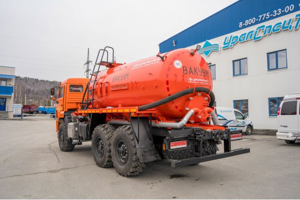 Автоцистерна вакуумная коммунальная МВ-10 КО УСТ 5453 Камаз 43118, ревизионный люк, подогрев сливного крана, ремен. привод