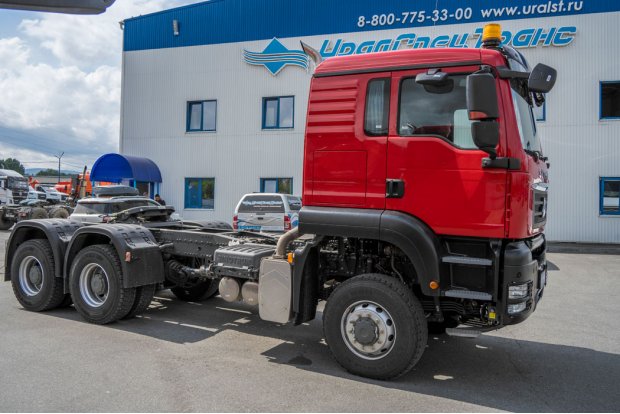 Седельный тягач SITRAK C7H 6х6