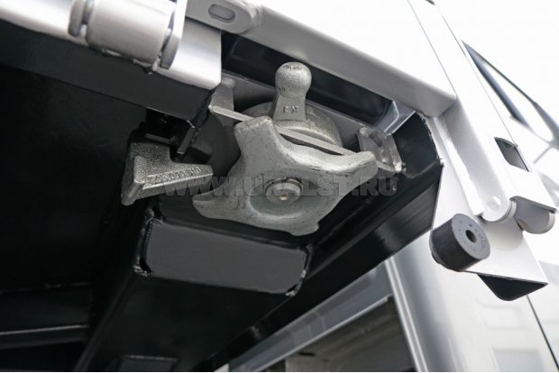 Фитинги для фиксации контейнер-цистерны