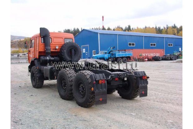 Тягач Камаз 44108