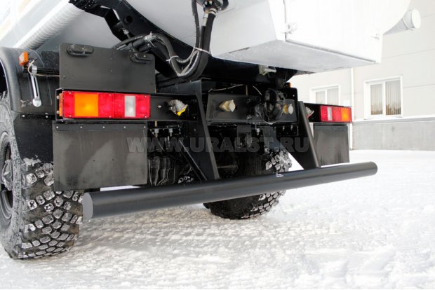 Противоподкатный брус автоцистерны АЦПТ