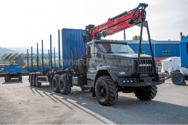 Тягач Урал NEXT с ГМ Epsilon М130L97 с ППСВ