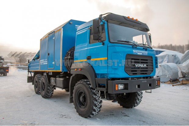 Фургон Урал Передвижная авторемонтная мастерская (маслостанция)
