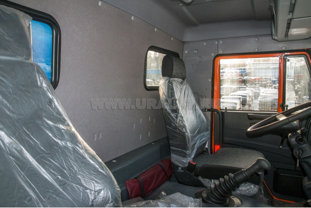 Кабина водителя