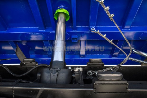 Гидроцилиндр подъема самосвальной платформы