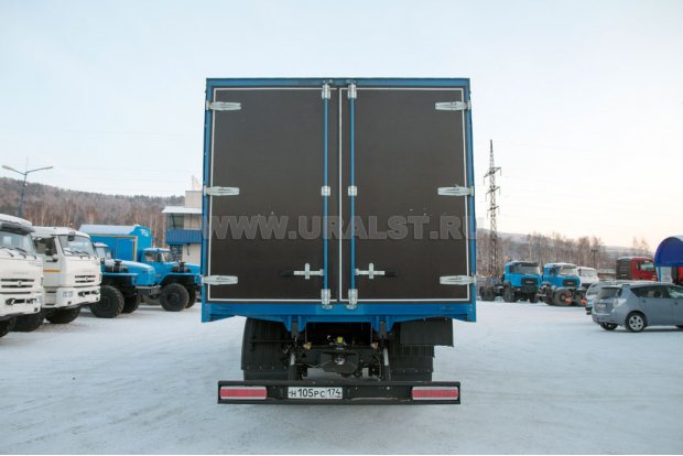 Бортовой автомобиль Камаз 65117-50 с тентом