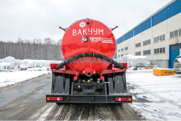 Автоцистерна вакуумная МВ-10 КО УСТ-5453 на шасси Камаз 65115