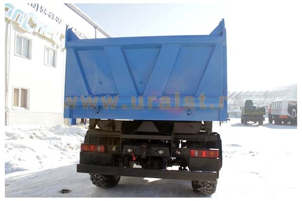 Самосвал Урал трехcторонняя разгрузка