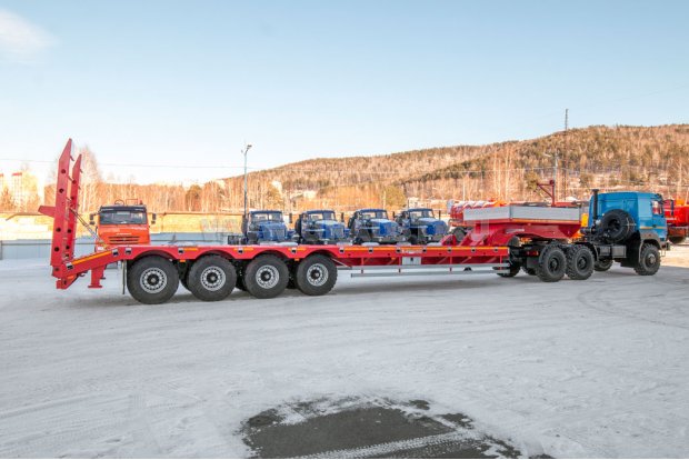 Полуприцеп-тяжеловоз 60 тн, механические трапы 