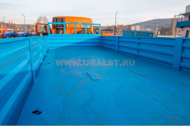 Контейнеровозная бортовая платформа УСТ