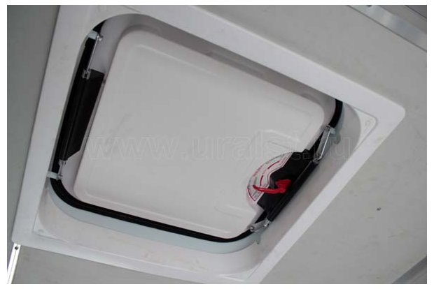 Аварийный люк фургона 43118-46 с КМУ