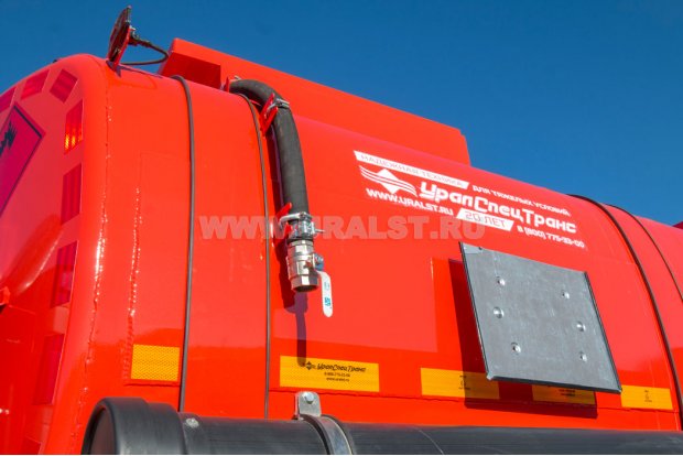 Слив из экологического короба