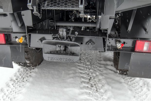 Заднее сцепное устройство