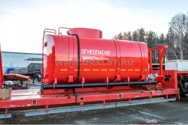 Автоцистерны для ГСМ и нефти( навеска) АЦ-15