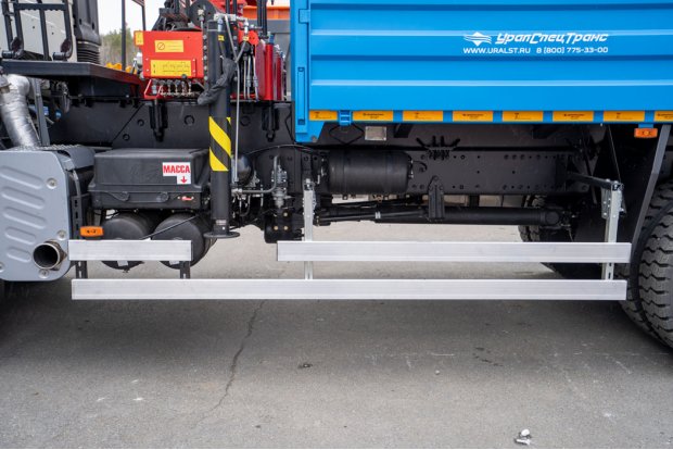 Боковая защита