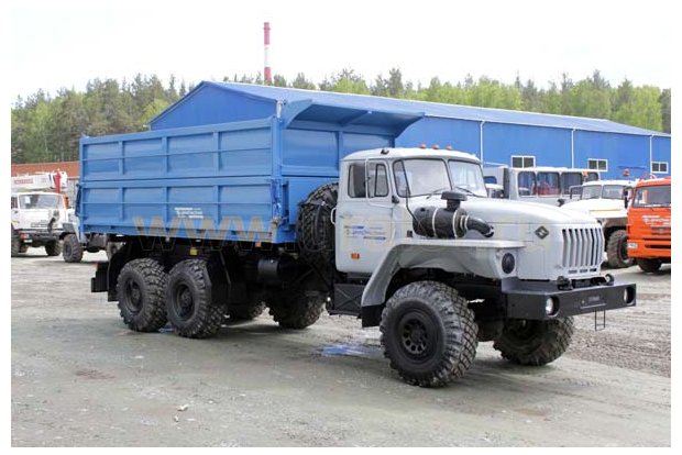 Самосвал Урал трехcторонняя разгрузка