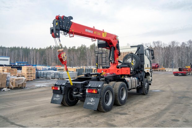Седельный тягач УСТ 5453 FAW 3250 (6Х6), КБ 3675, с КМУ ИТ 150 