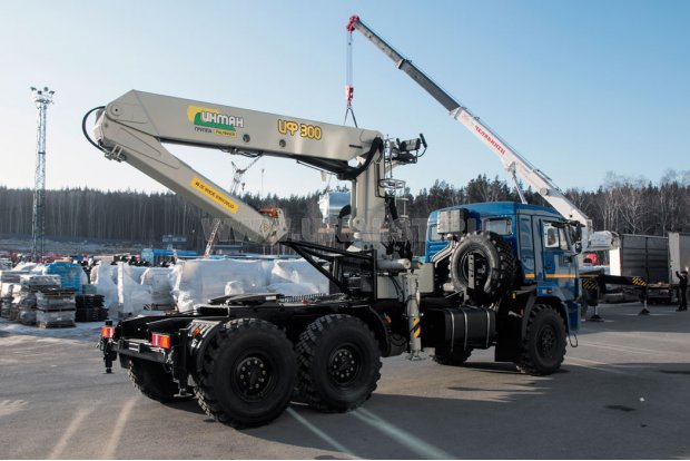 Седельный тягач Камаз с КМУ