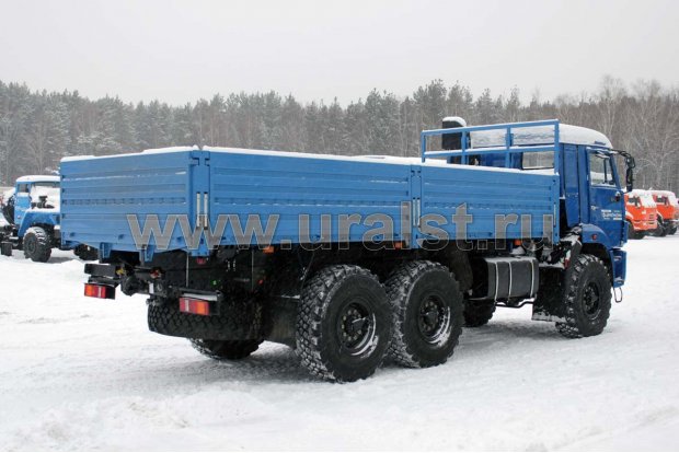 Бортовой автомобиль