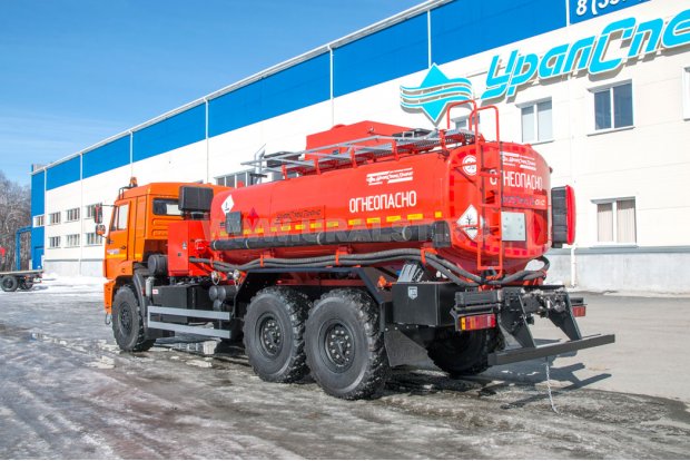 Автотопливозаправщик АТЗ-11 УСТ-5453