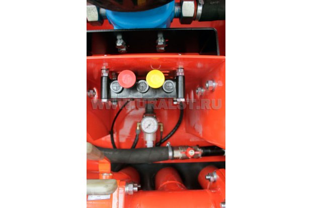 Блок пневмоуправления донными клапанами АТЗ-12-2