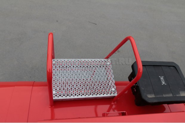 Площадка обслуживания горловины