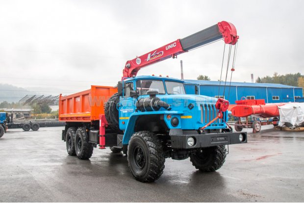 Самосвал Урал 4320 с КМУ UNIC URV-503