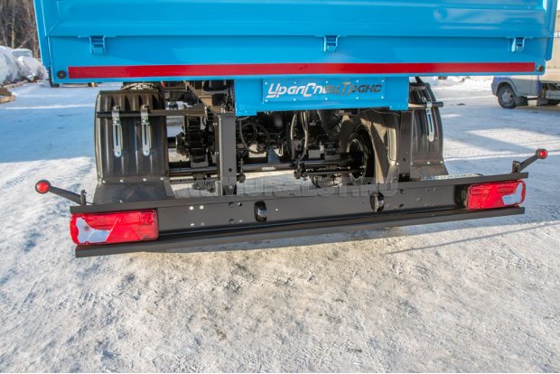 Задний противоподкатный брус