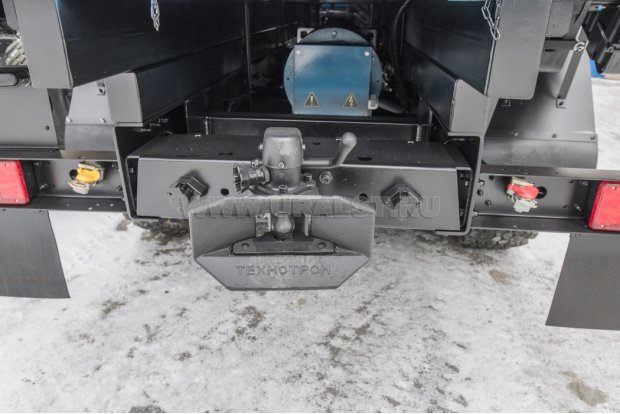 Заднее сцепное устройство