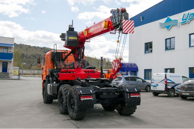 Седельный тягач с КМУ ИТ-150 (тросовый) УСТ 5453 Камаз 43118-50