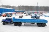 Седельный тягач Урал и полуприцеп бортовой