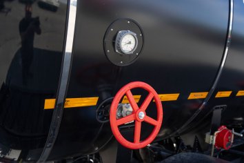 Термометр в зоне штурвала донного клапана